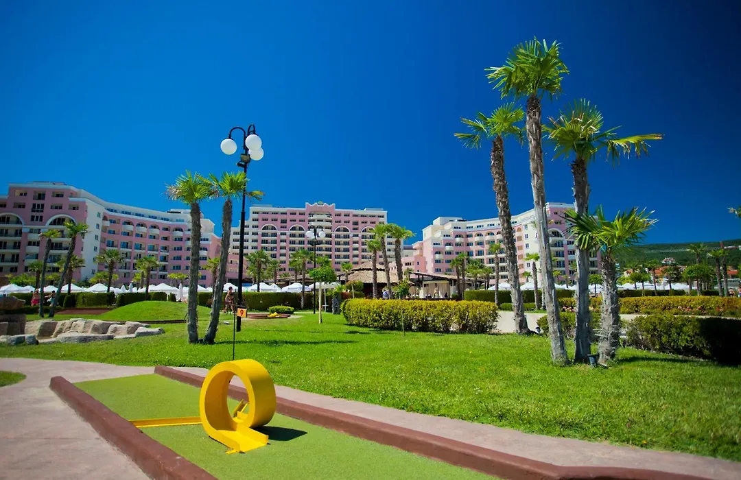 Dit Majestic Beach Apart Hotel-1